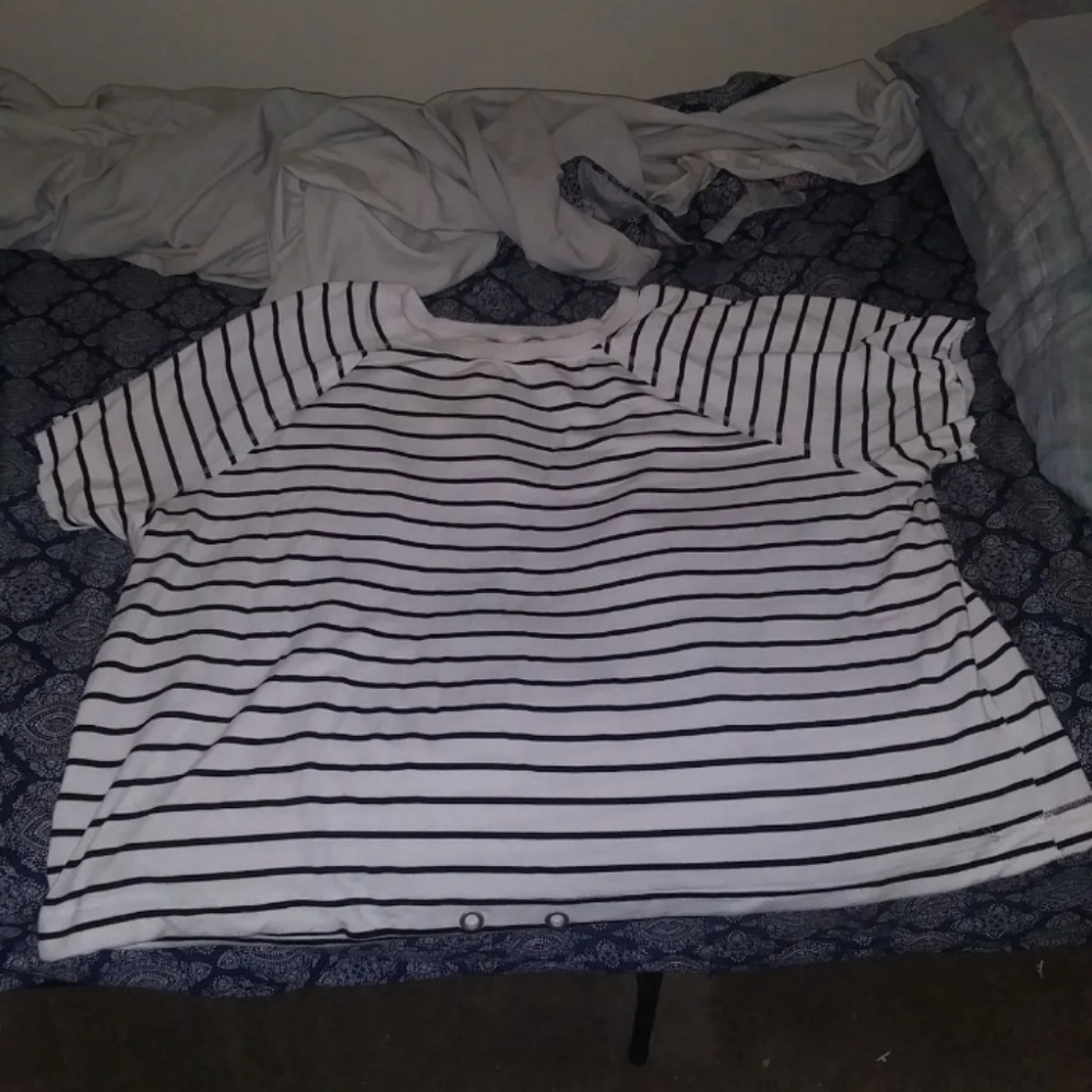 Shirt - Picture 2 of 2
